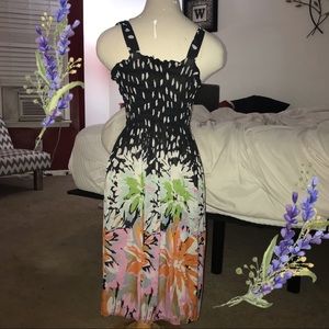 Multi-patterned scrunch flowy dress💐